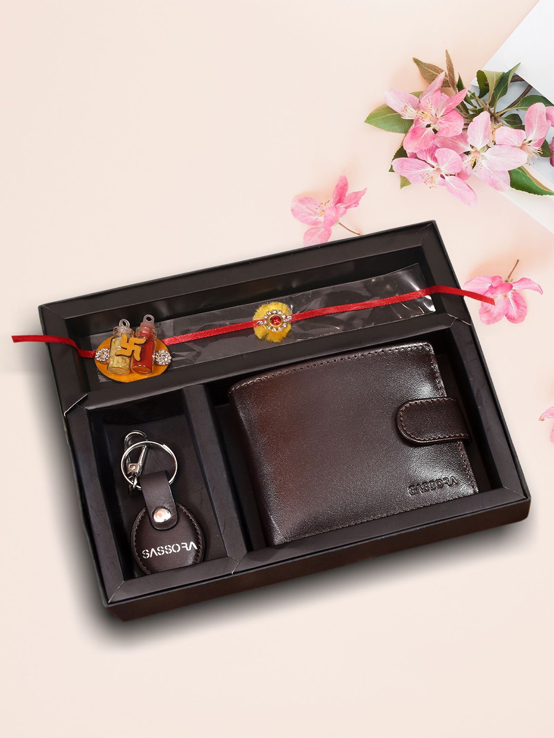 

Sassora 1-Pc Rakhi With Keychain & Wallet Gift Set, Red