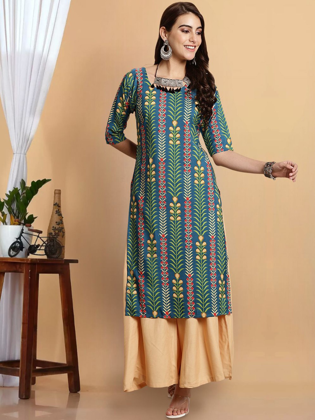 

7Threads Women Geometric Printed Sequinned Floral Crepe Anarkali Kurta, Multi