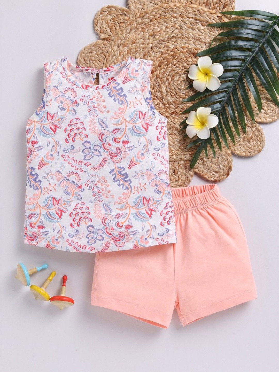 

MIMINO Girls Printed T-shirt with Shorts, Peach