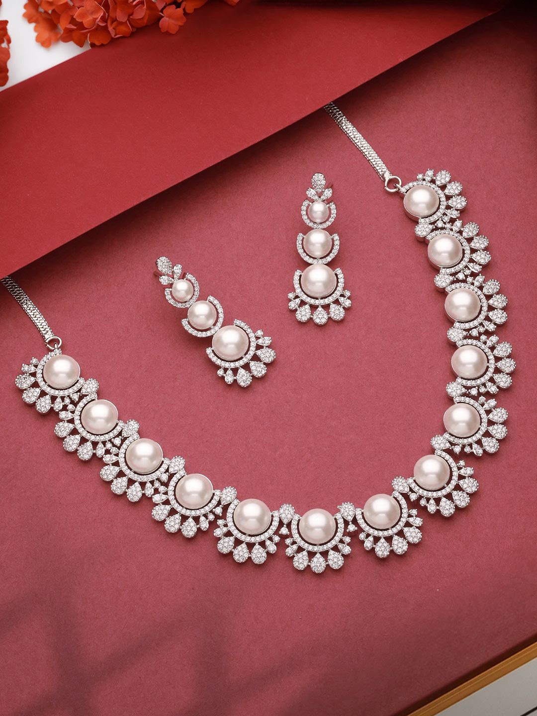 

Saraf RS Jewellery American Dimond Studded & Beaded Jewellery Set, Silver