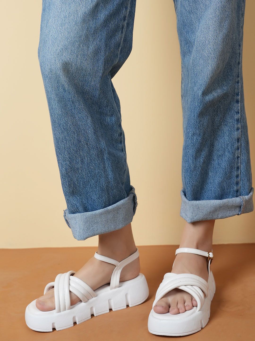 

The Roadster Lifestyle Co Women Platform Sandals, White