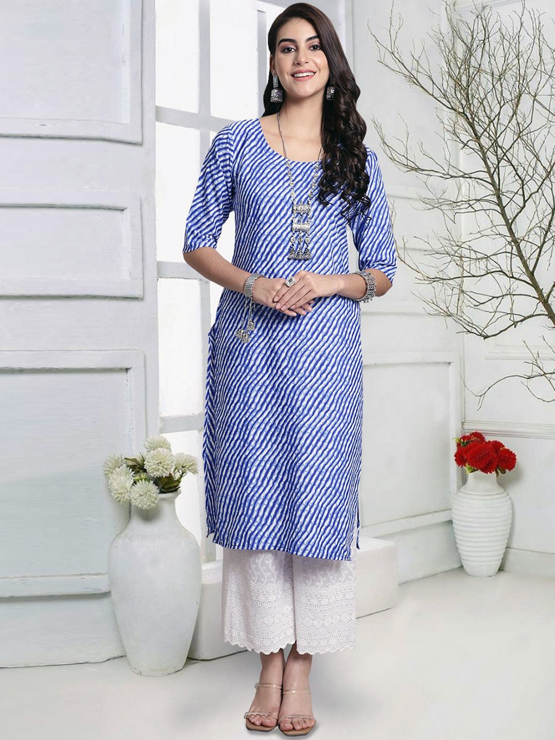 

7Threads Women Geometric Striped Mirror Work Floral Crepe Kurta, Multi