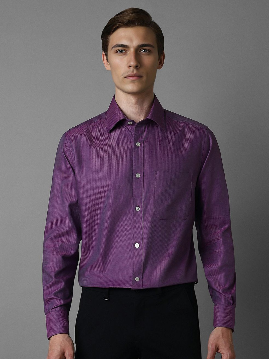 

Louis Philippe Men Classic Opaque Formal Shirt, Purple