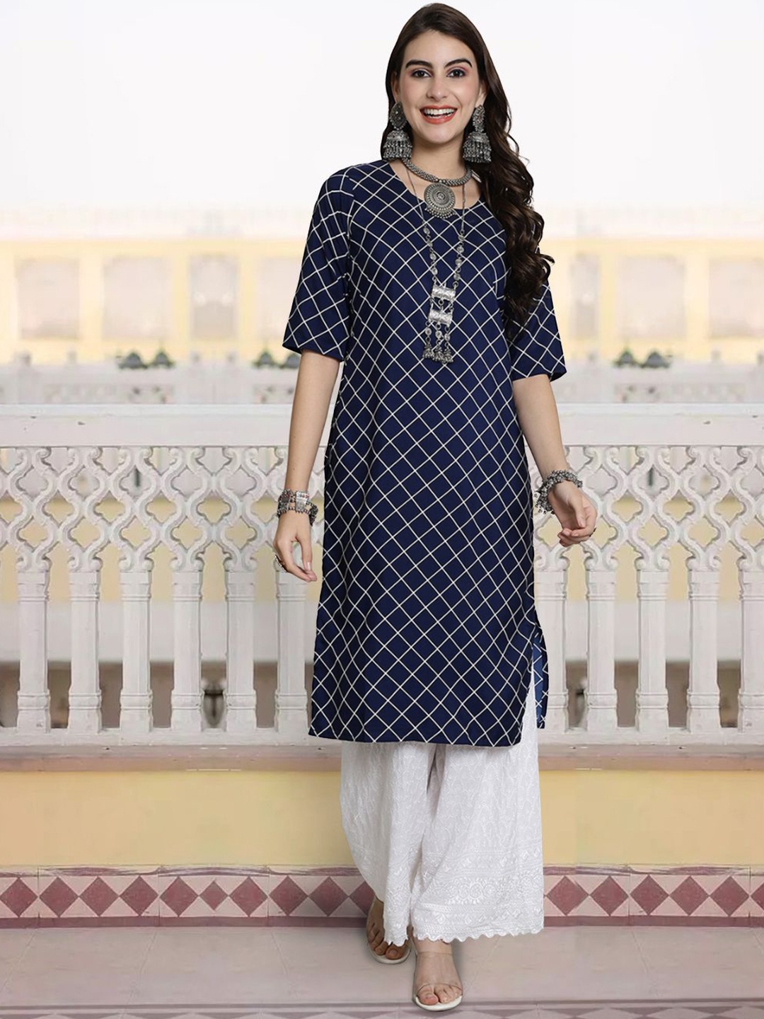

7Threads Women Ethnic Motifs Checked Sequinned Floral Crepe Kurta, Multi