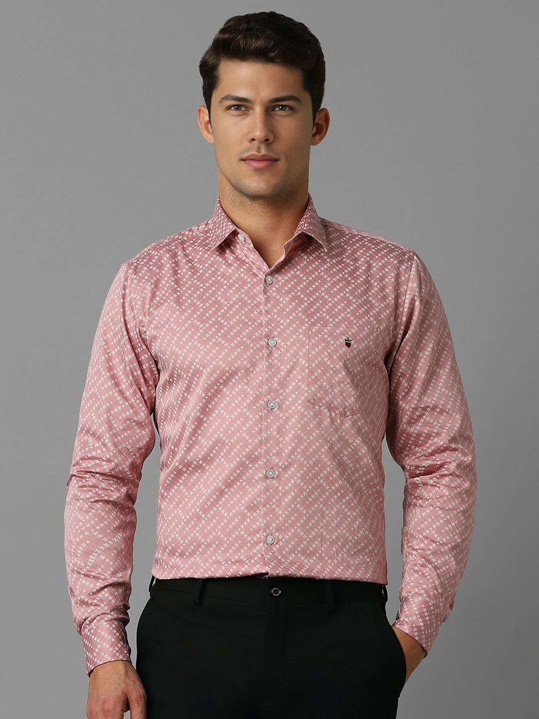 

Louis Philippe Sport Men Super Slim Fit Opaque Printed Casual Shirt, Pink