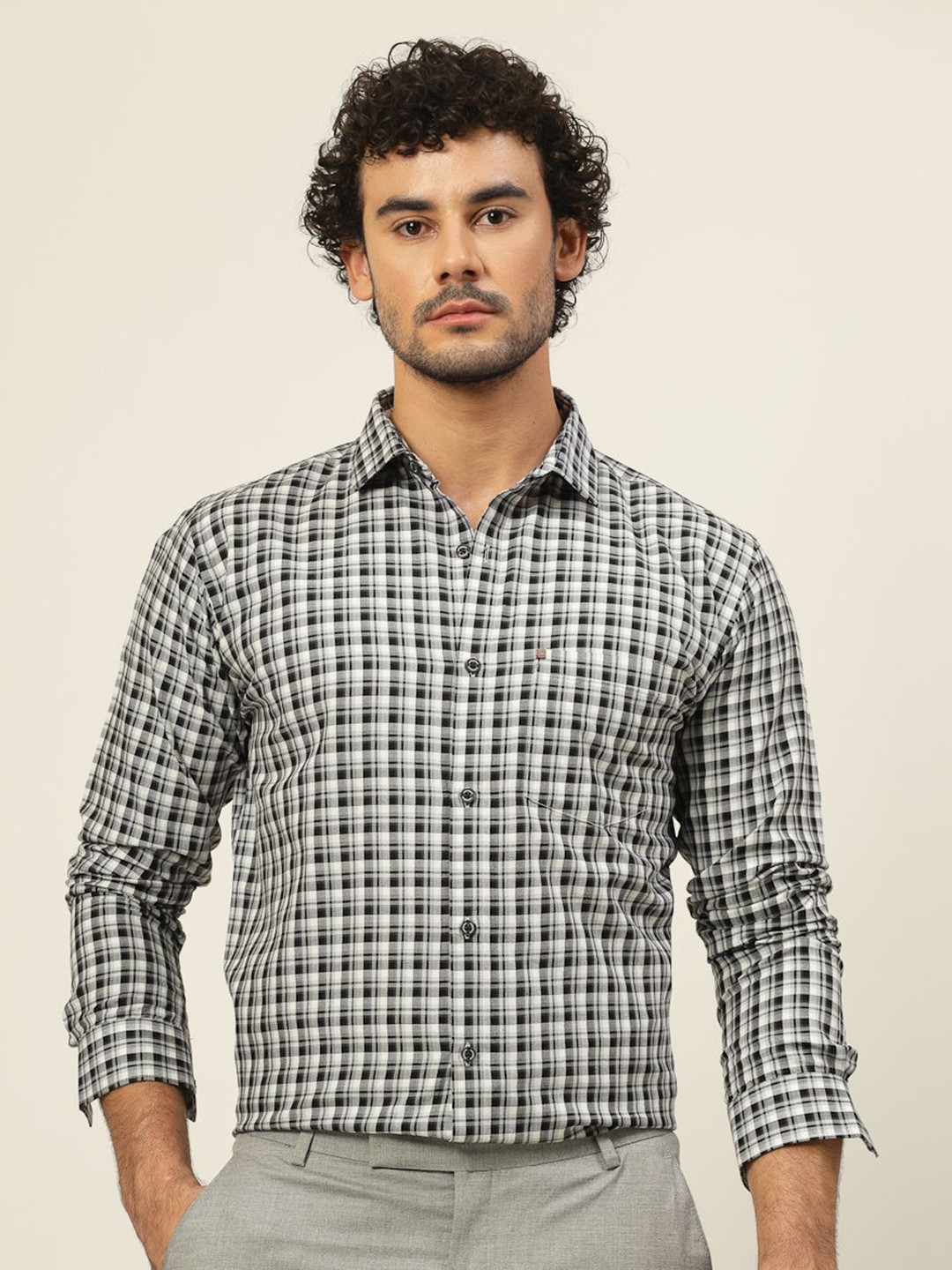 

JADEBERRY Men Classic Slim Fit Opaque Checked Casual Shirt, Black