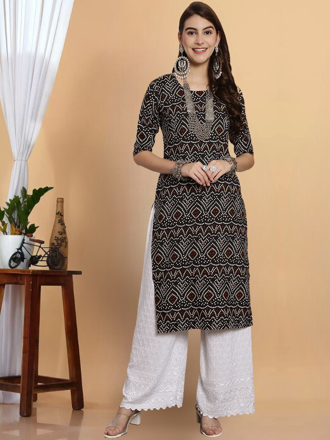 

7Threads Women Geometric Printed Floral Crepe Kurta, Multi