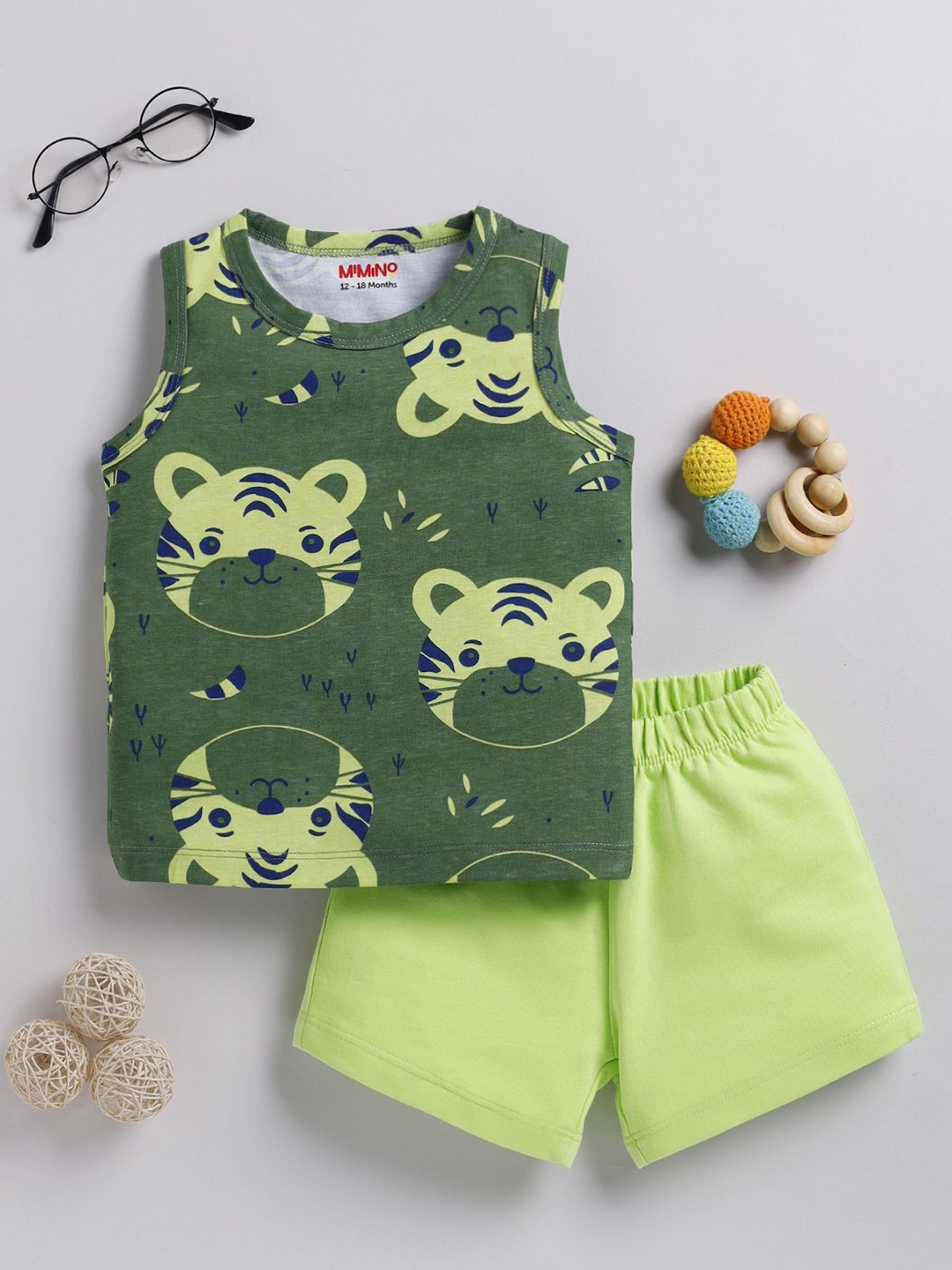 

MIMINO Boys Printed T-shirt with Shorts, Green