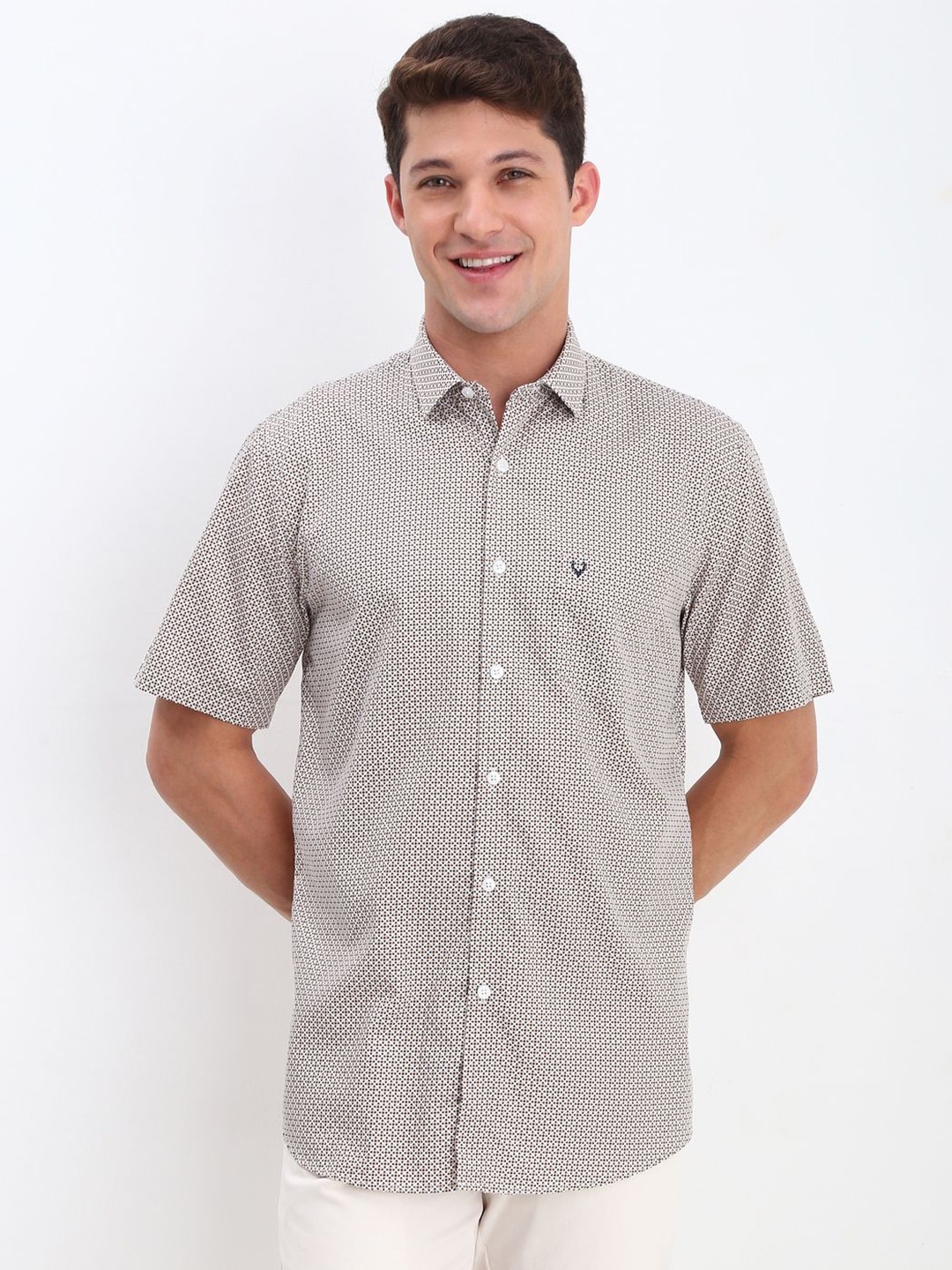 

Allen Solly Men Slim Fit Opaque Printed Casual Shirt, Beige