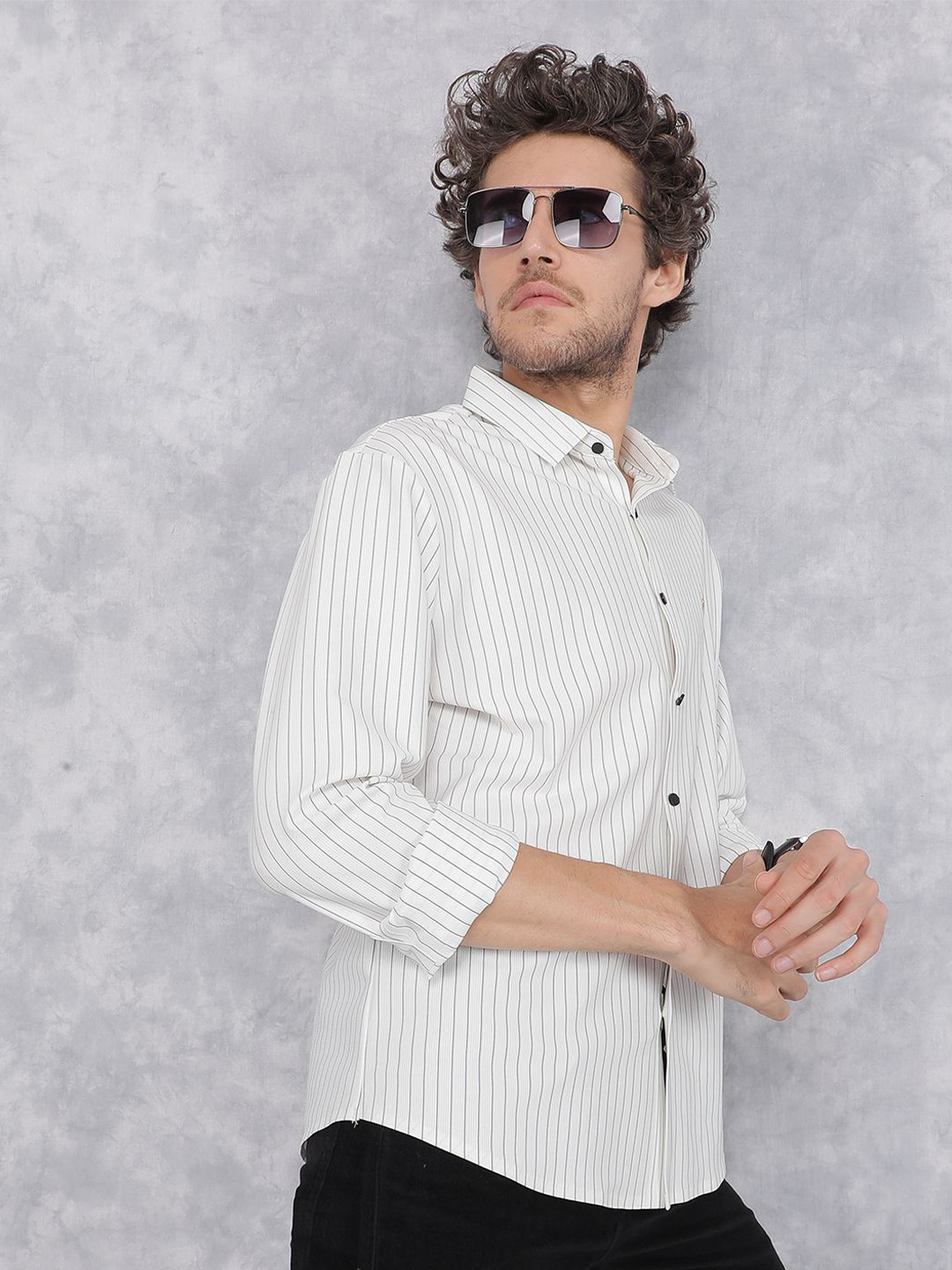 

Crimsoune Club Men Classic Slim Fit Opaque Striped Casual Shirt, White