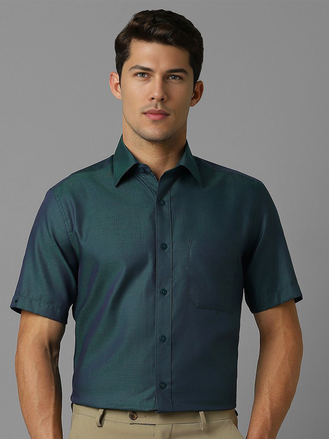 

Louis Philippe Men Classic Opaque Formal Shirt, Green