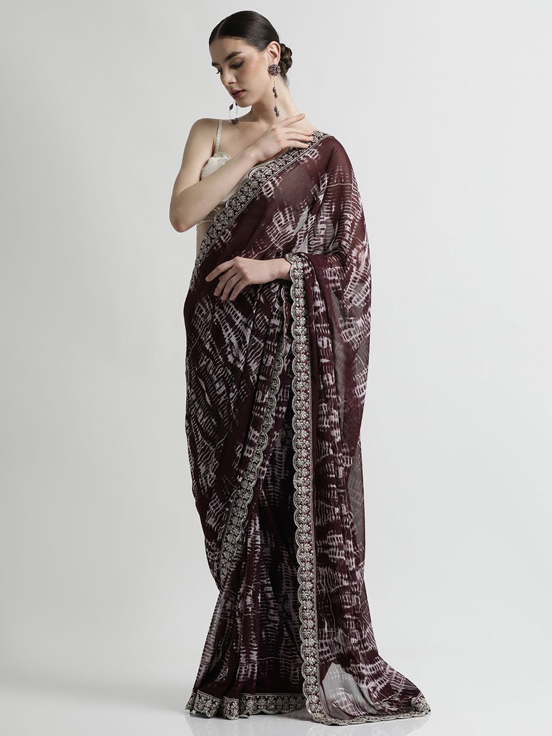 

Jaipur Kurti Tie and Dye Sequinned Pure Georgette Saree, Violet
