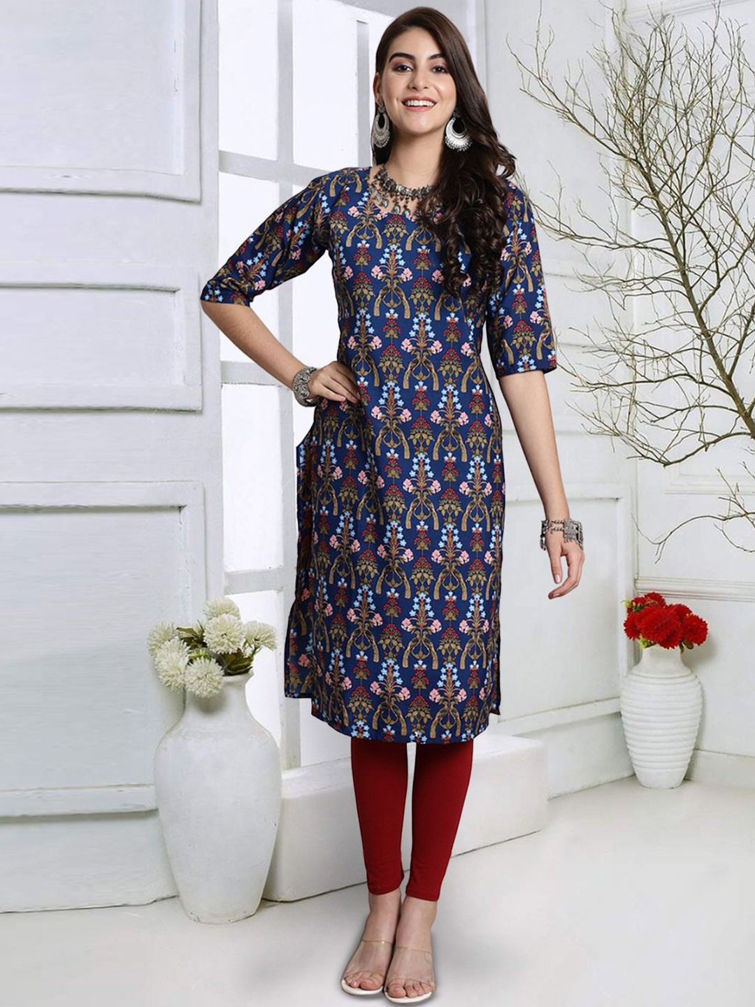 

7Threads Women Geometric Keyhole Neck Thread Work Floral Crepe Kurta, Multi