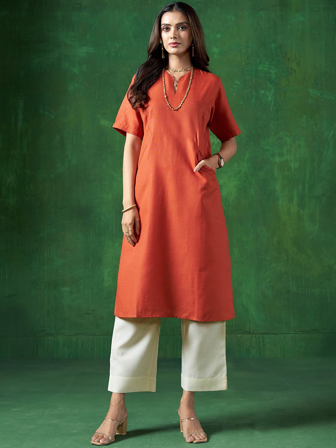 

Sangria Notched Round Neck Pure Cotton Regular Kurta With Trousers, Rust