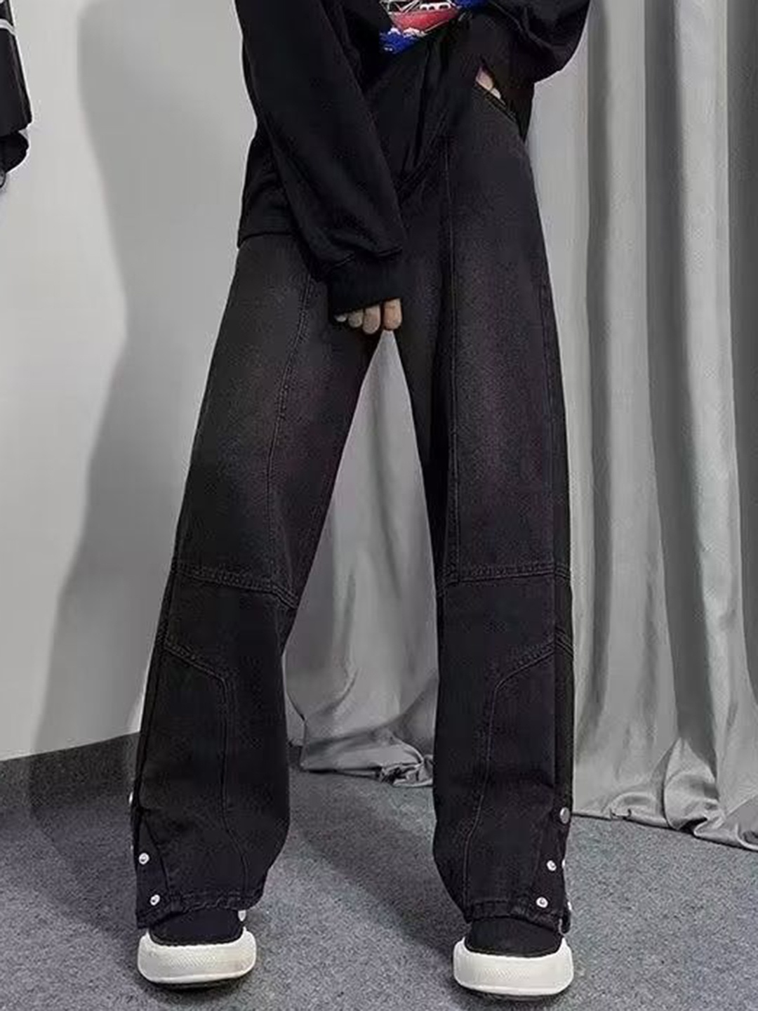 

StyleCast Men Low-Rise Wide Leg Jeans, Black