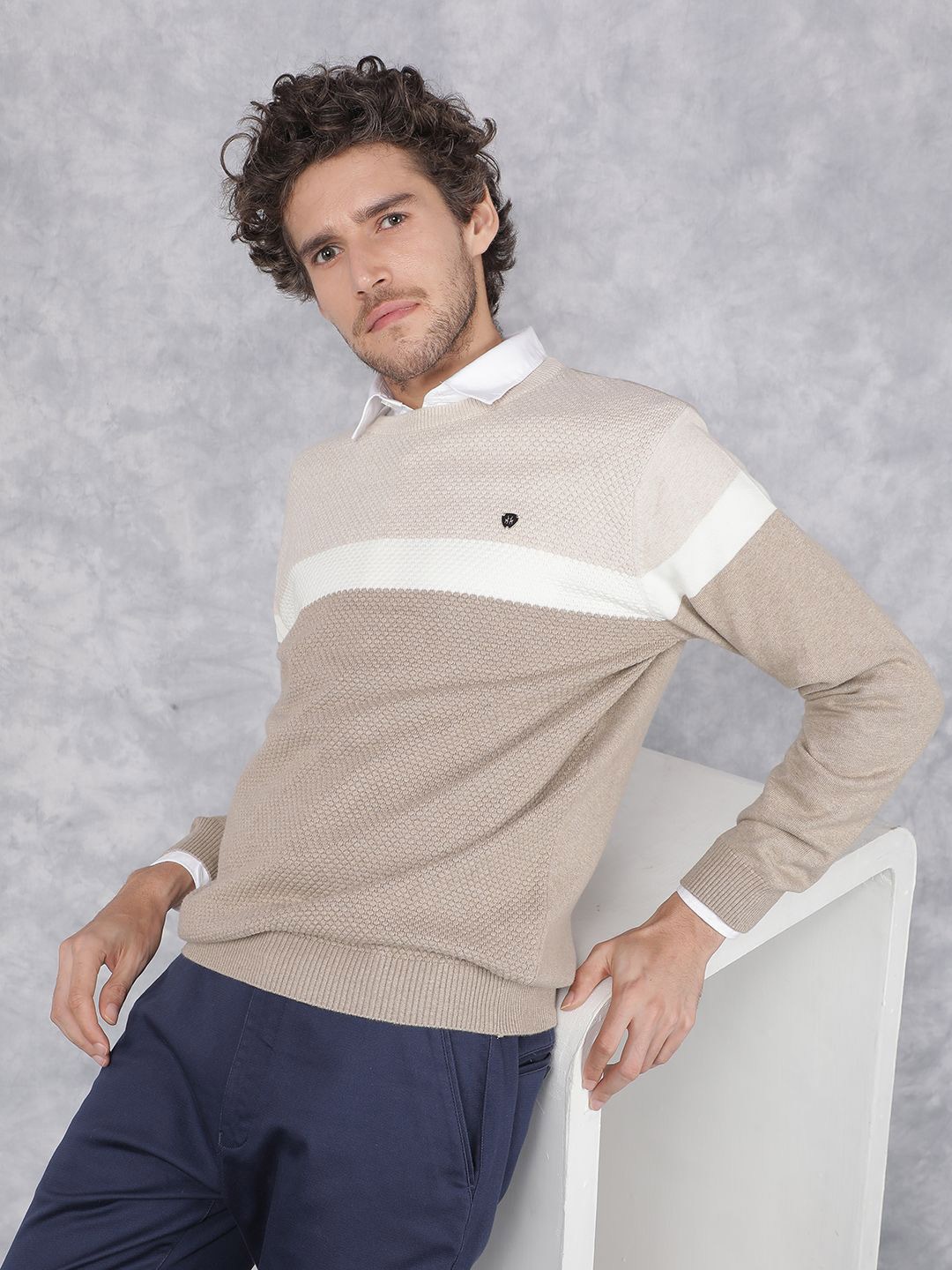 

Crimsoune Club Men Colourblocked Pullover, Beige