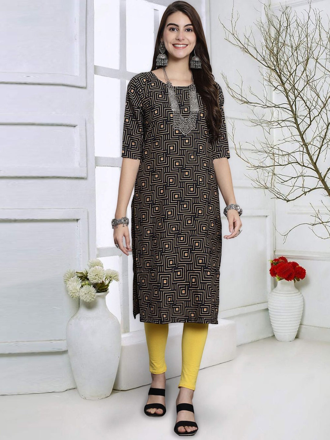 

7Threads Women Geometric Mirror Work Floral Crepe Kurta, Multi