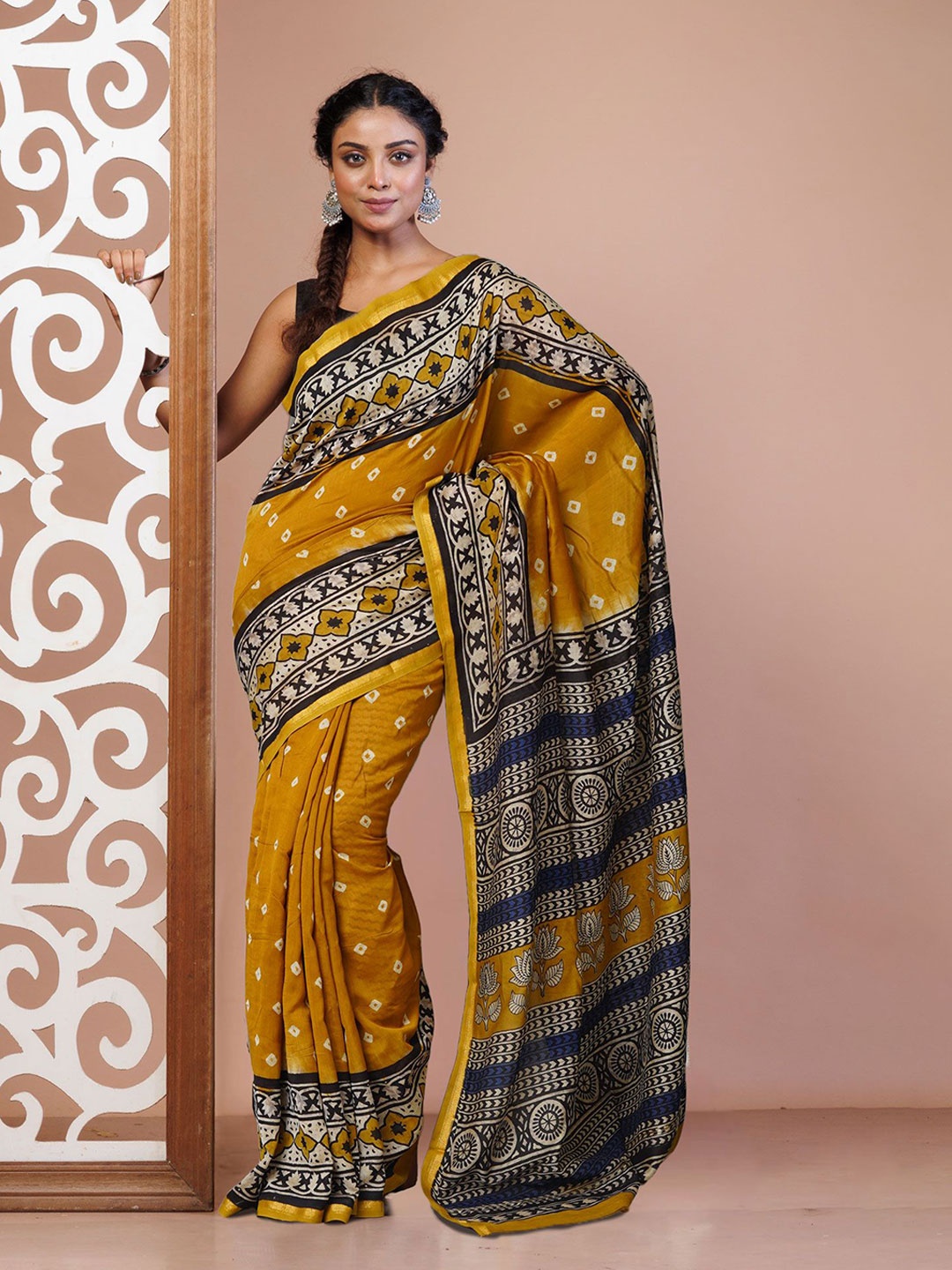 

Unnati Silks Women Bandhani Zari Silk Cotton Handloom Chanderi Saree, Yellow