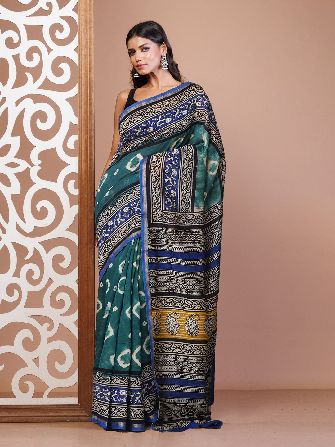 

Unnati Silks Bandhani Handloom Chanderi Saree With Zari Border, Green