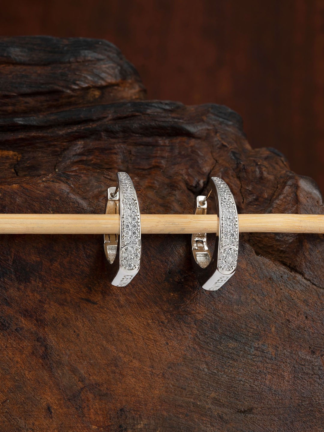 

E2O Contemporary Studs Earrings, Silver