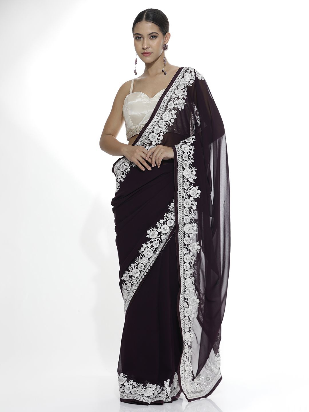 

Jaipur Kurti Embellished Embroidered Pure Georgette Saree, Violet