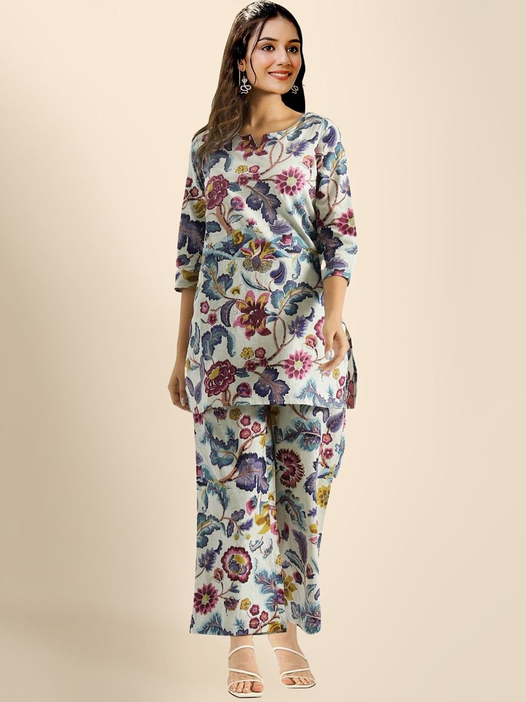 

BAESD Women Floral Printed Sequinned Kaftan Kurta, Multi