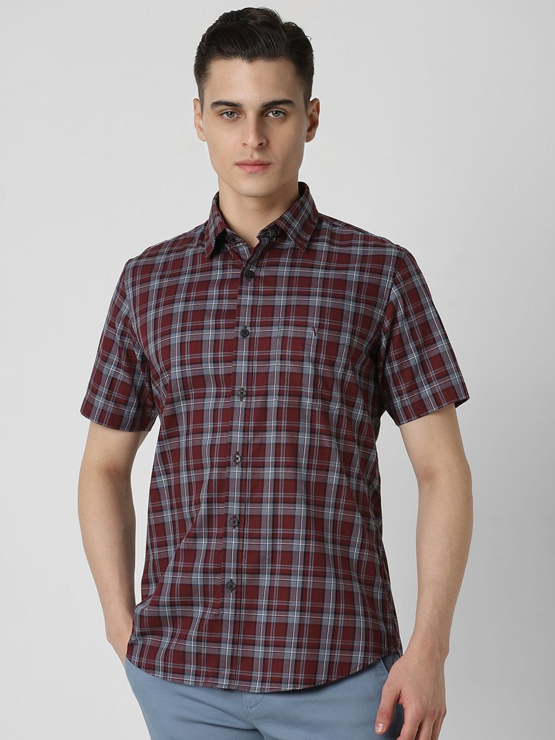 

Van Heusen Men Slim Fit Tartan Checks Opaque Checked Casual Shirt, Maroon