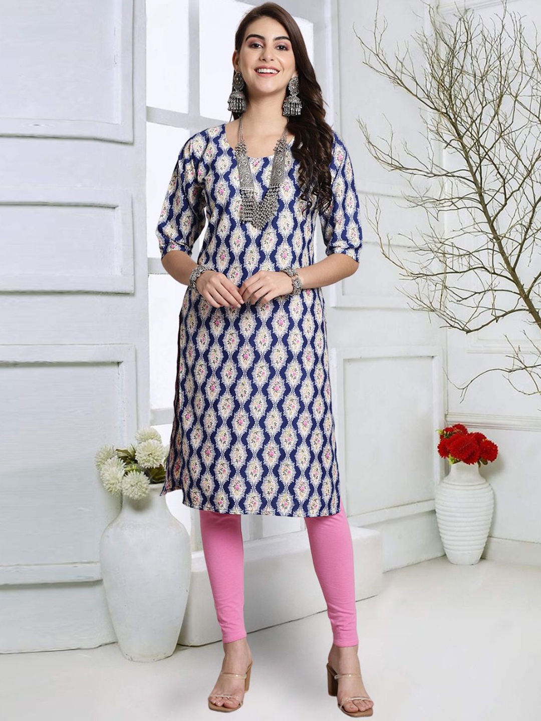 

7Threads Floral Printed Round Neck Straight Kurta, Blue