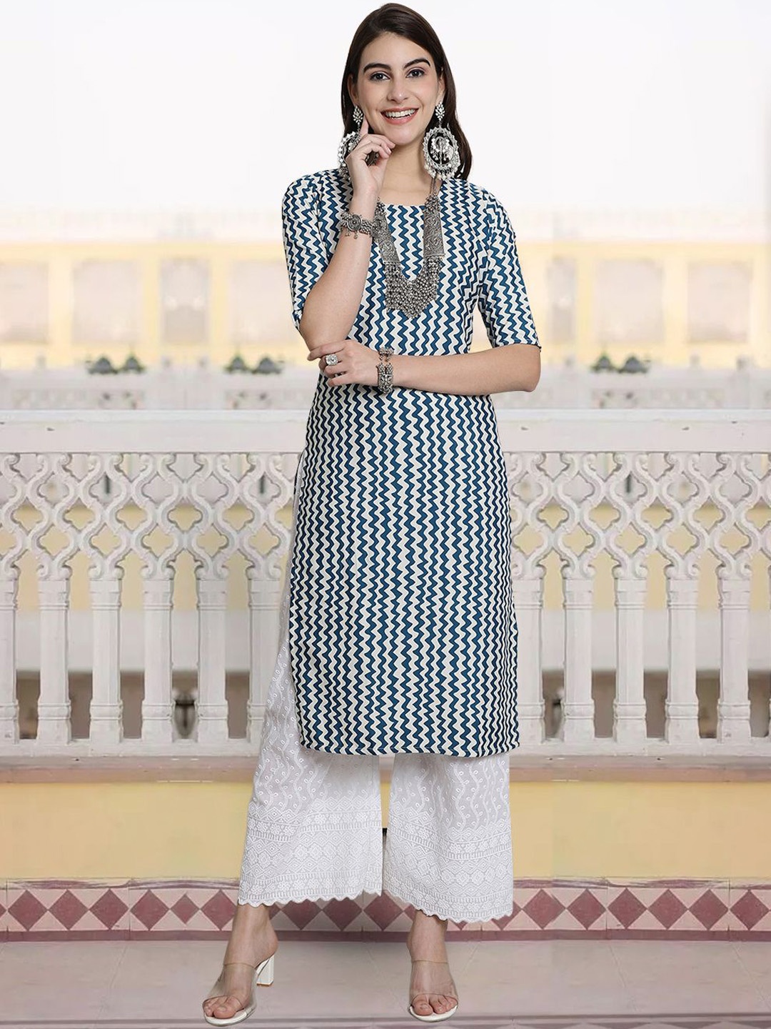 

7Threads Geometric Printed Round Neck Straight Kurta, Blue