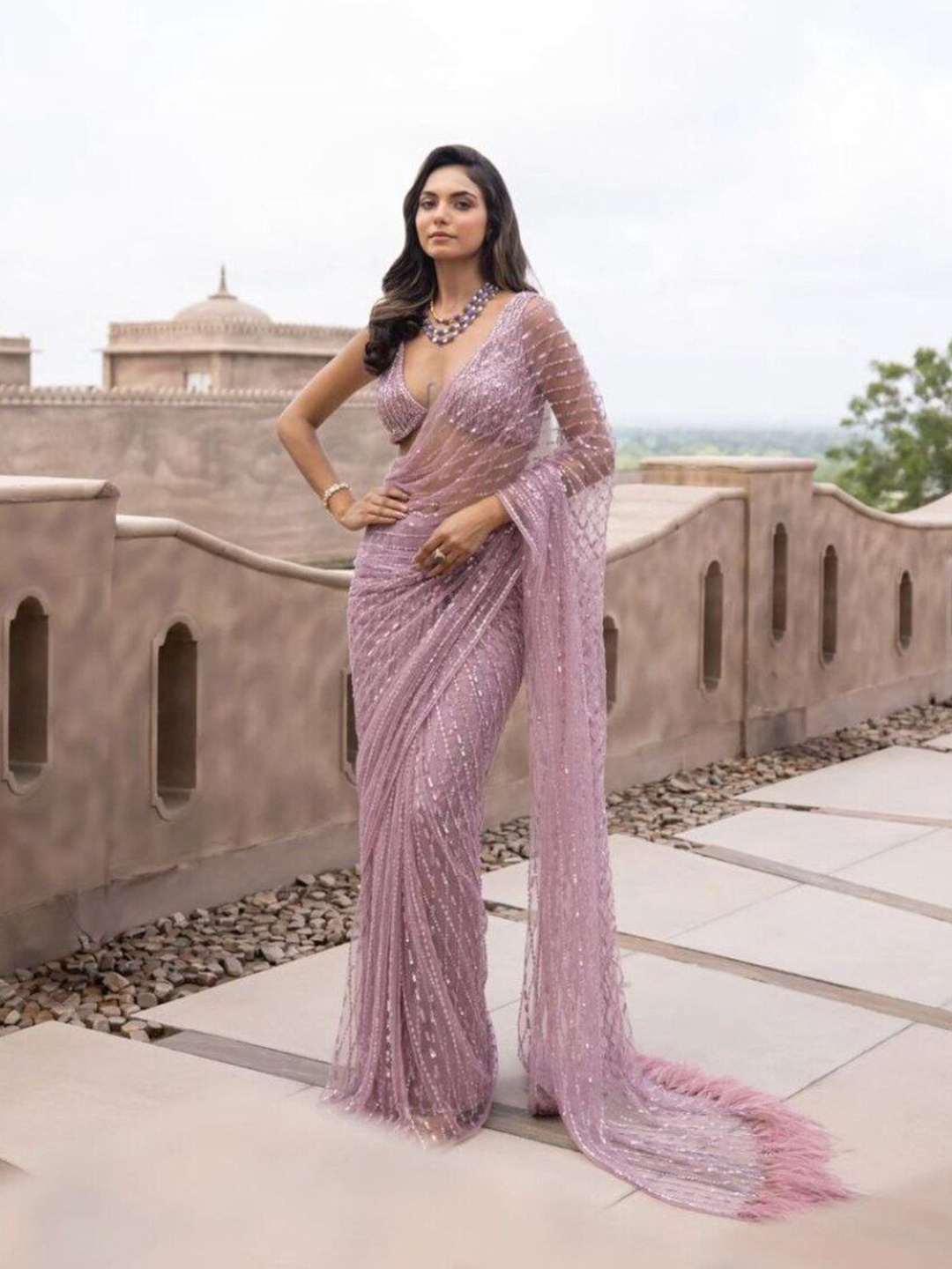 

Sitanjali Embellished Sequinned Net Saree, Pink
