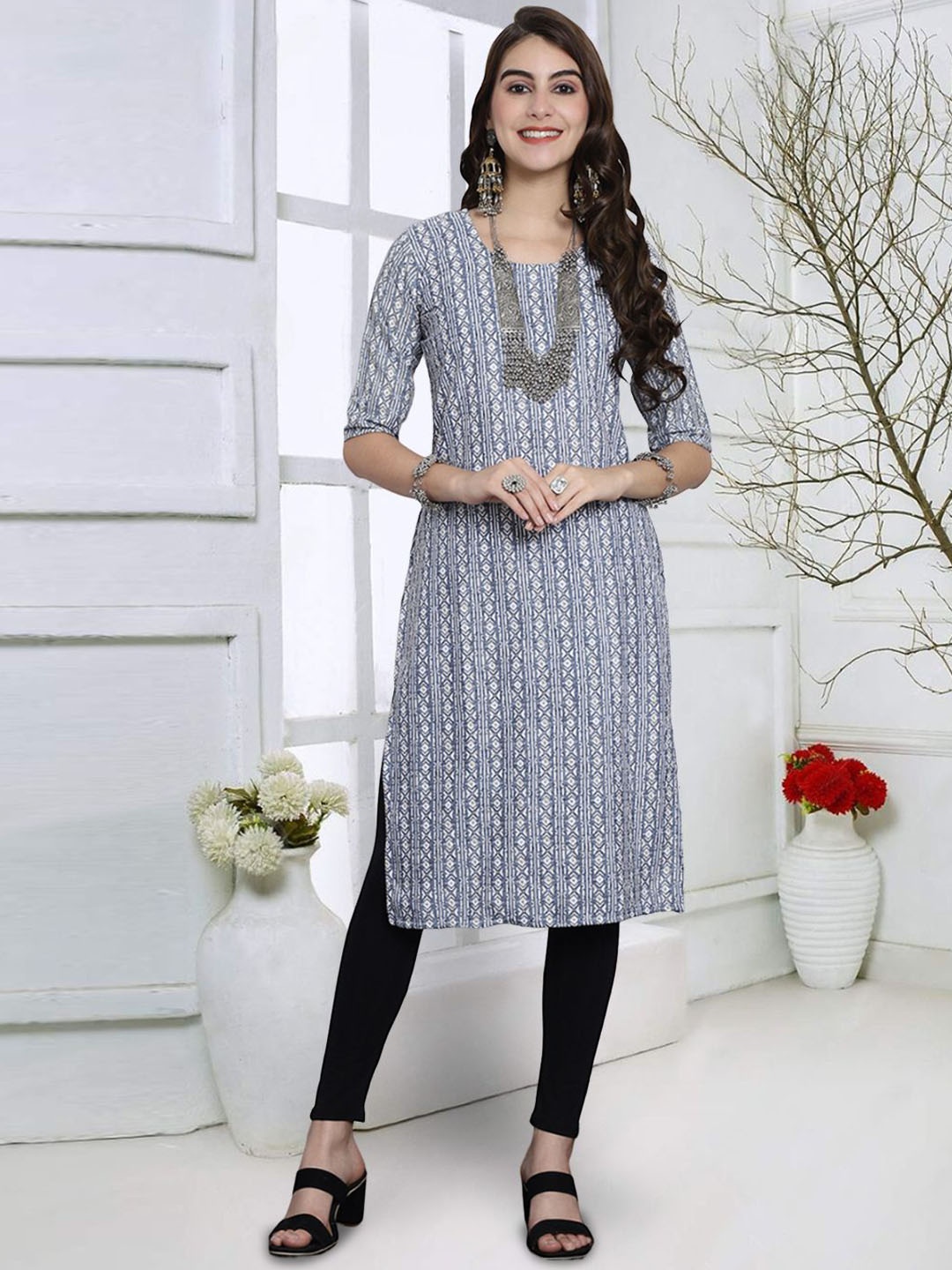 

7Threads Geometric Printed Crepe Straight Kurta, Grey