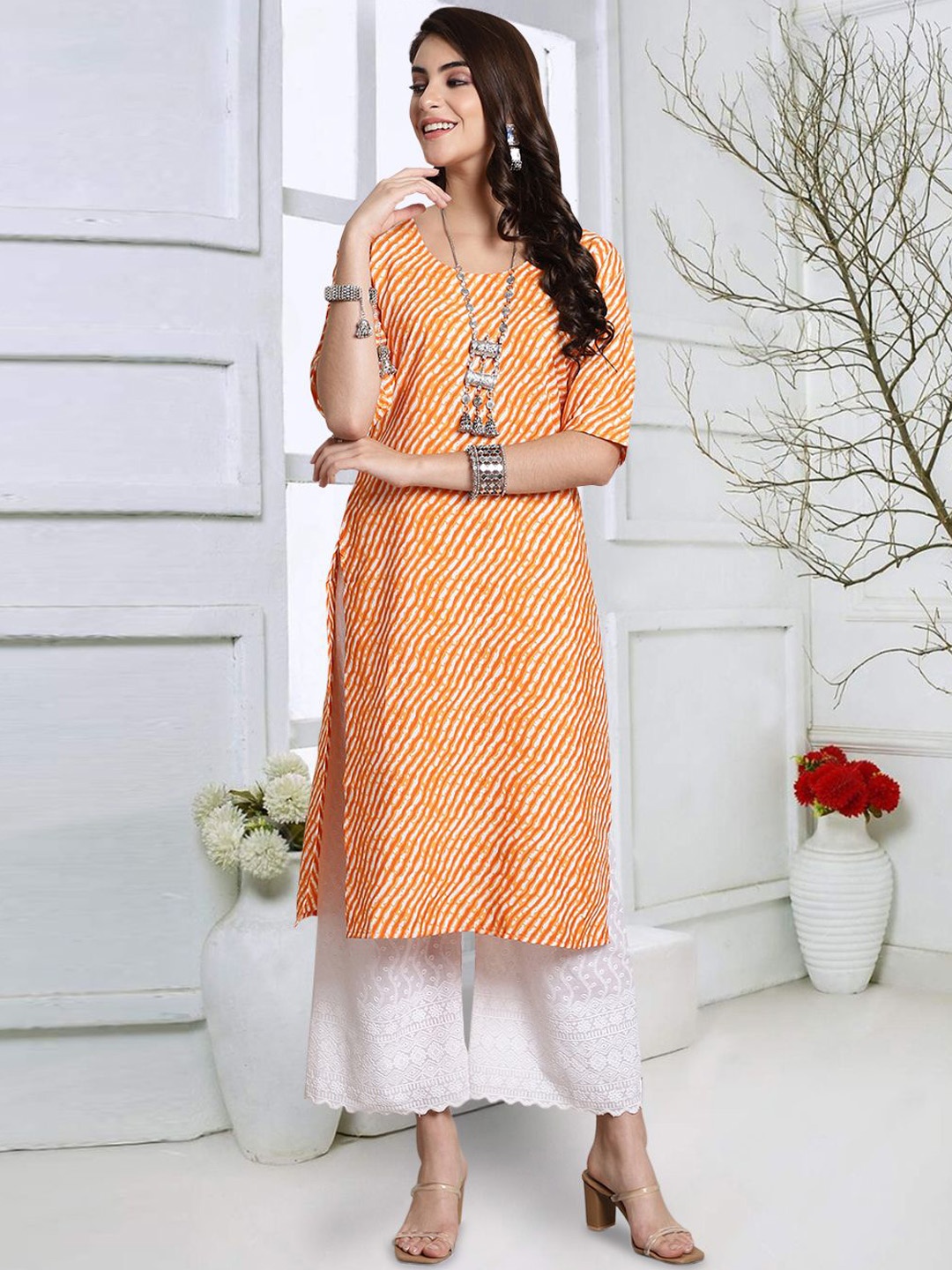 

7Threads Leheriya Printed Round Neck Regular Crepe Straight Kurta, Orange