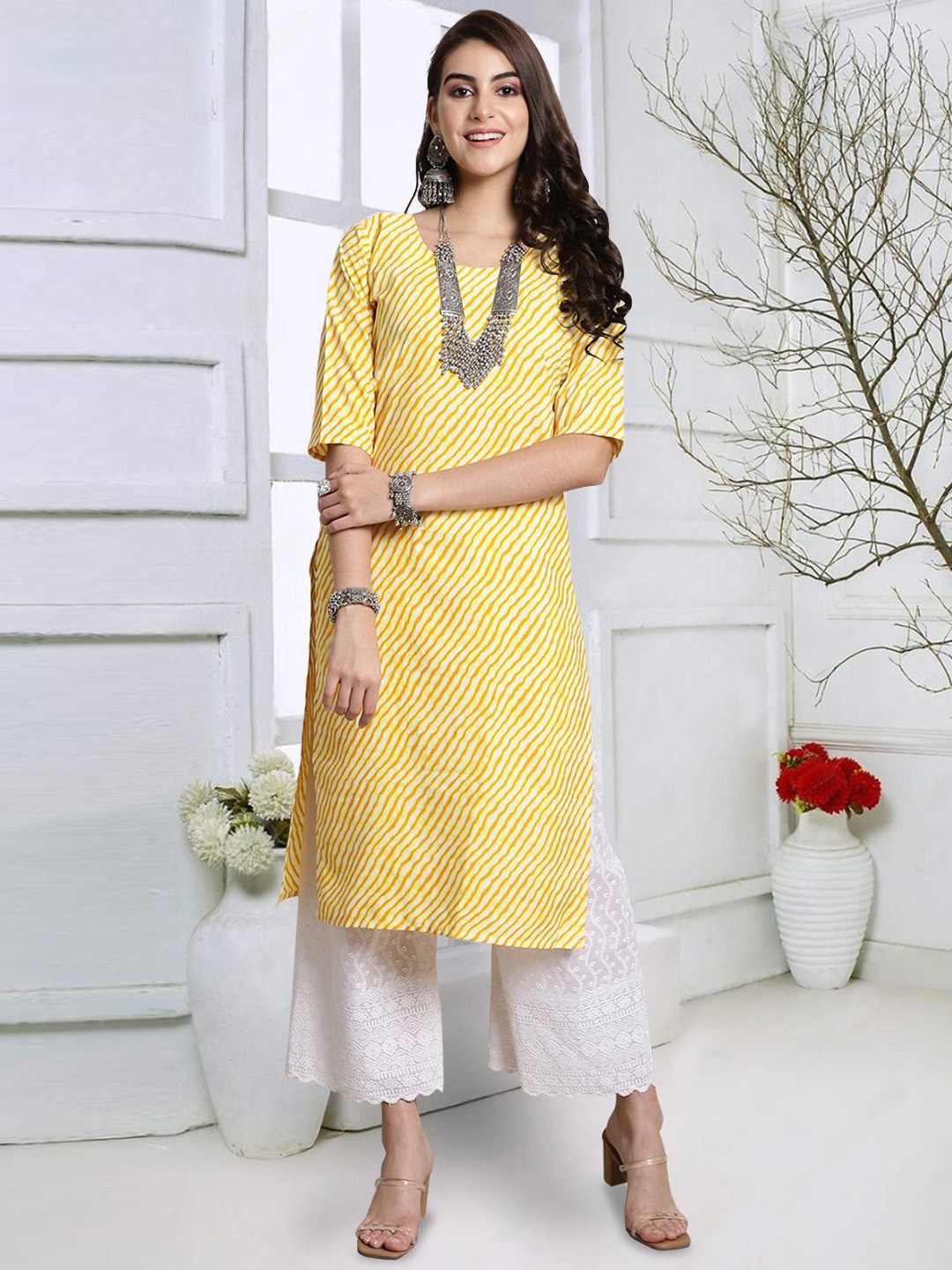 

7Threads Leheriya Printed Round Neck Straight Kurta, Yellow