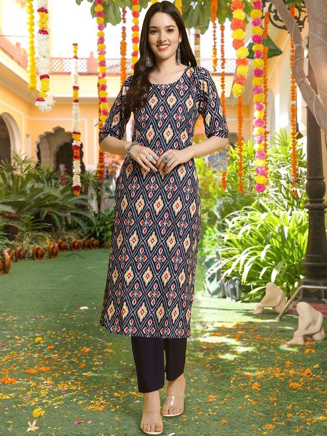 

7Threads Geometric Printed Round Neck Crepe Straight Kurta, Navy blue