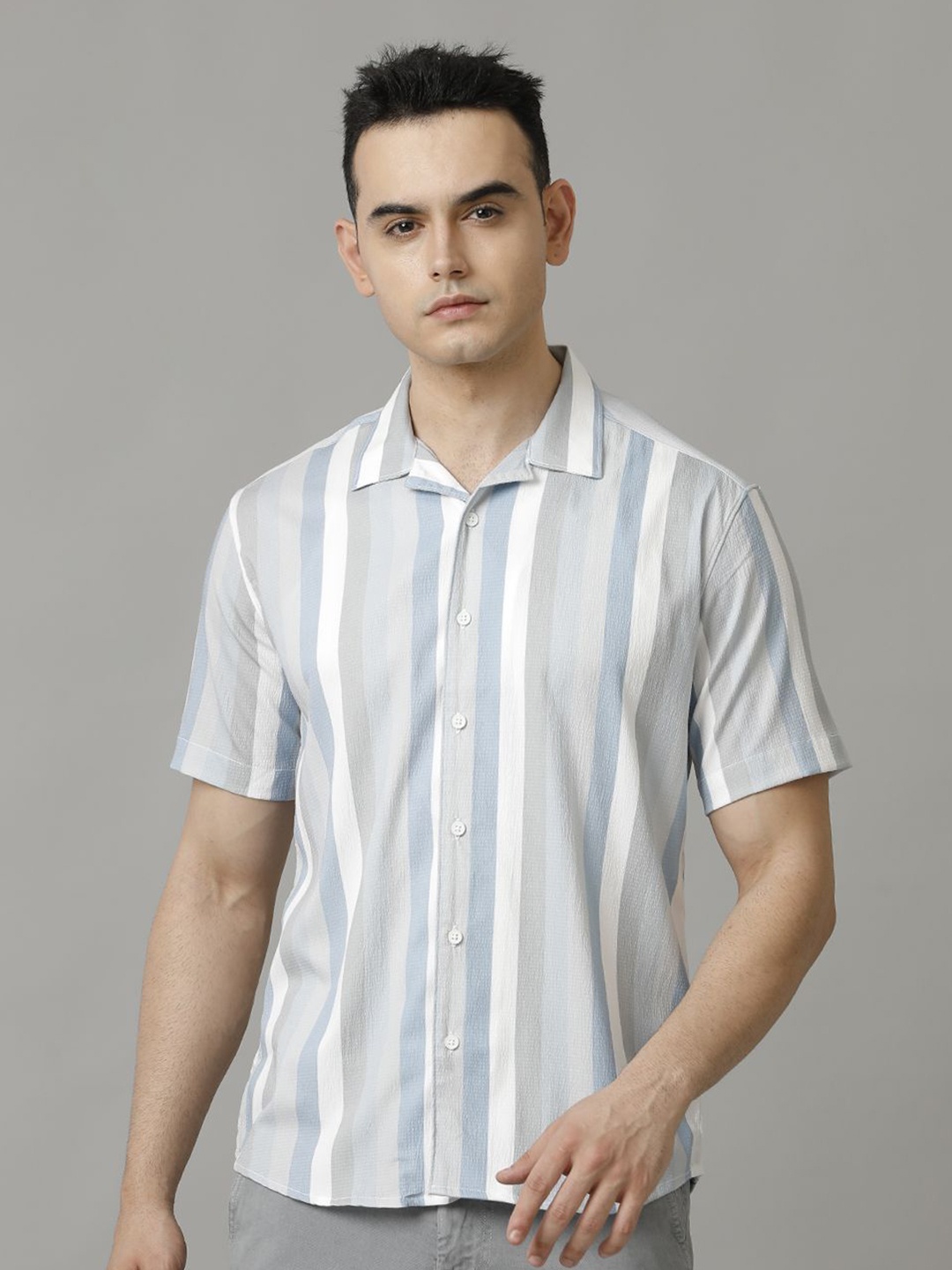 

Voi Jeans Men Opaque Striped Casual Shirt, Blue