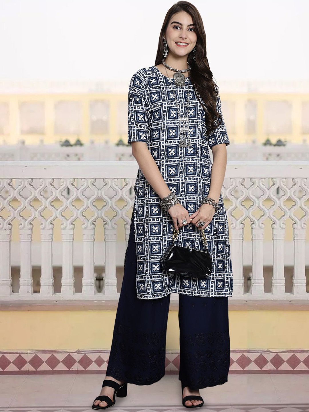 

7Threads Ethnic Motifs Printed Round Neck Straight Kurta, Blue