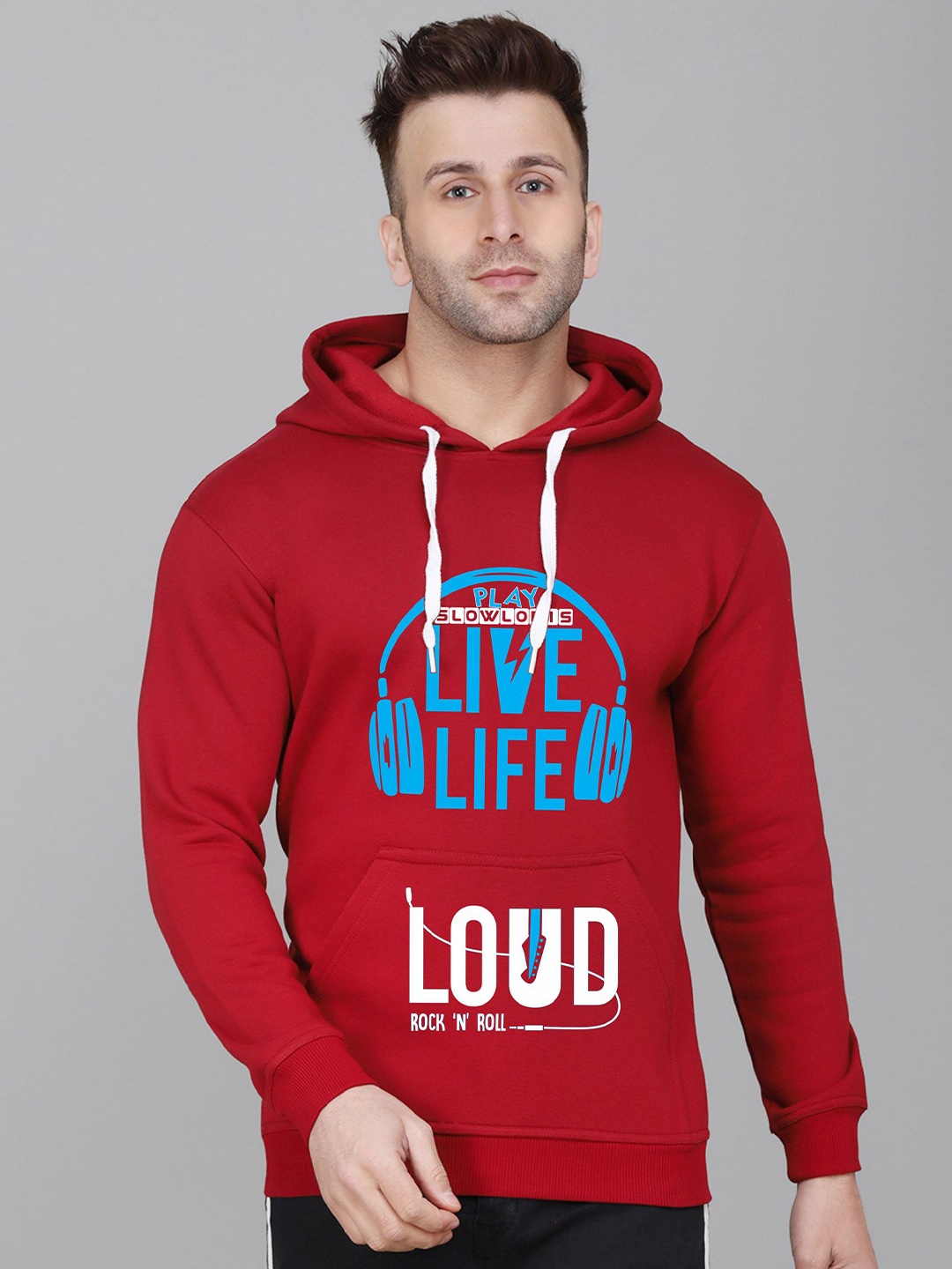 

SLOWLORIS Men Typography Printed Hooded Sweatshirt, Maroon