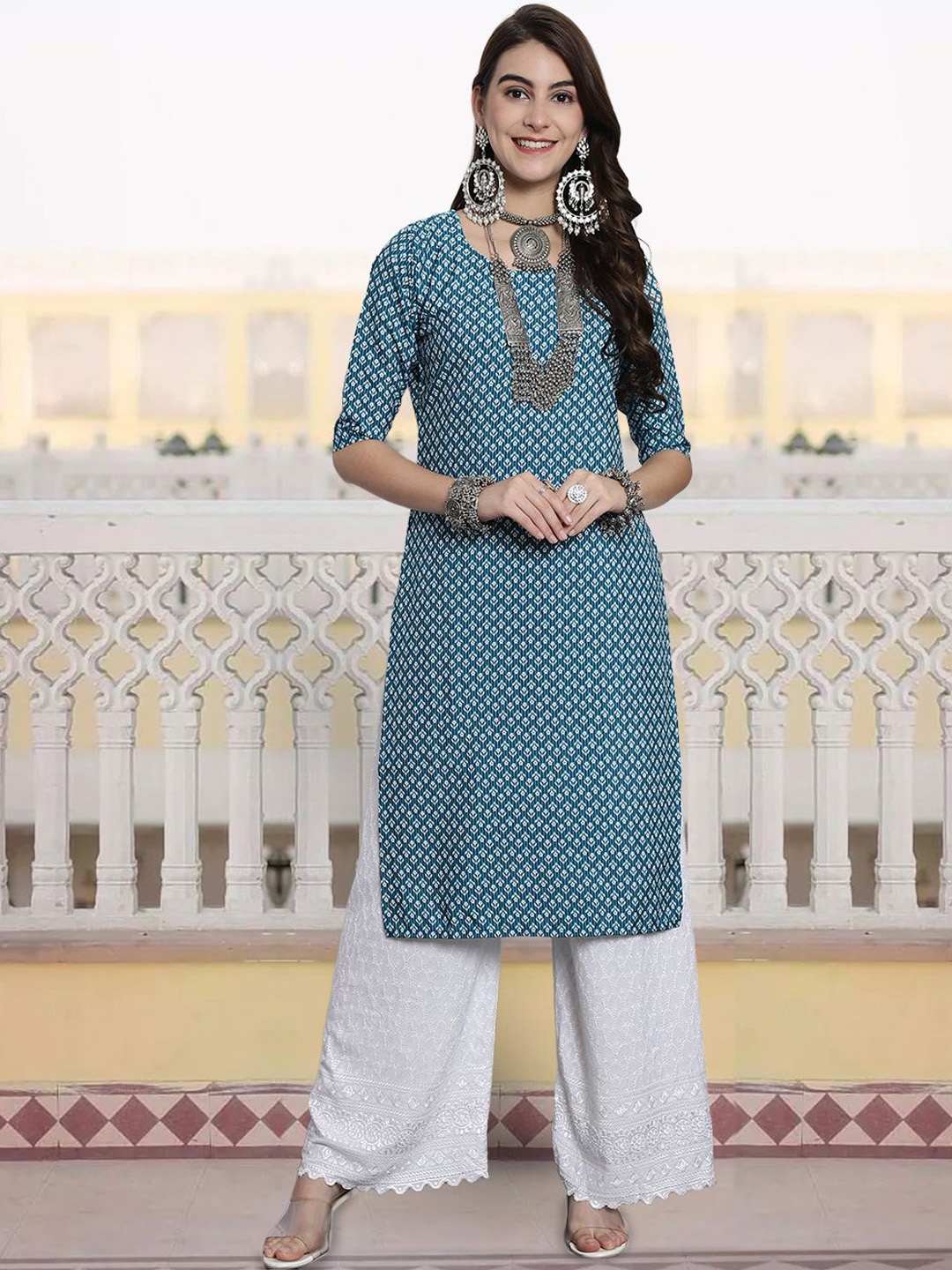 

7Threads Ethnic Motifs Printed Round Neck Crepe Straight Kurta, Blue