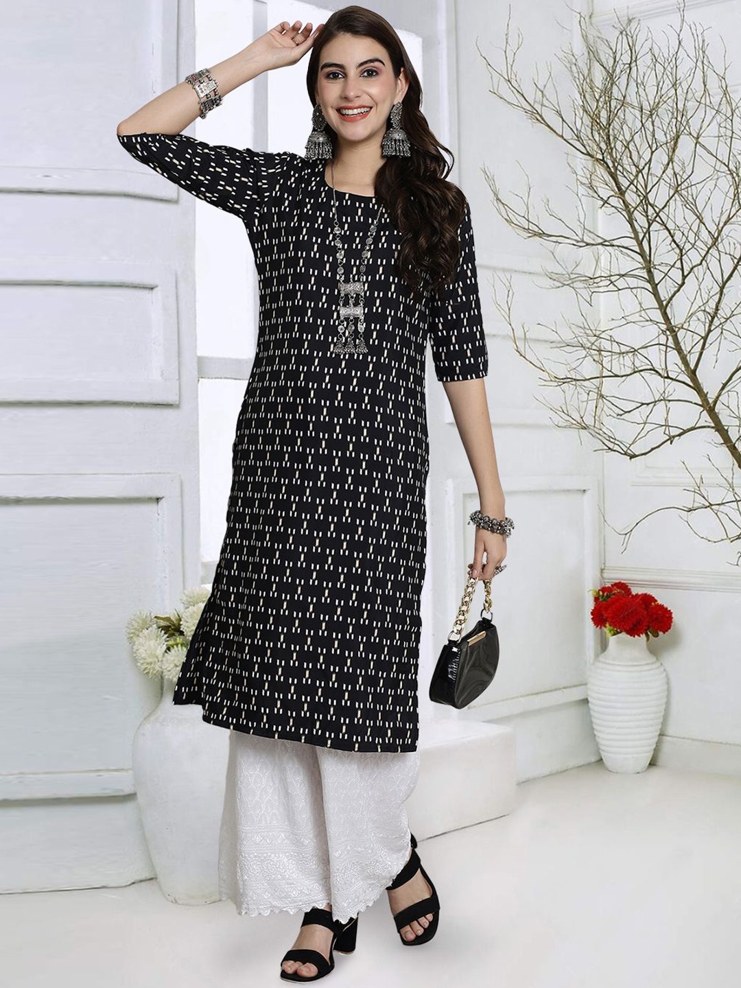 

7Threads Geometric Printed Round Neck Straight Kurta, Black