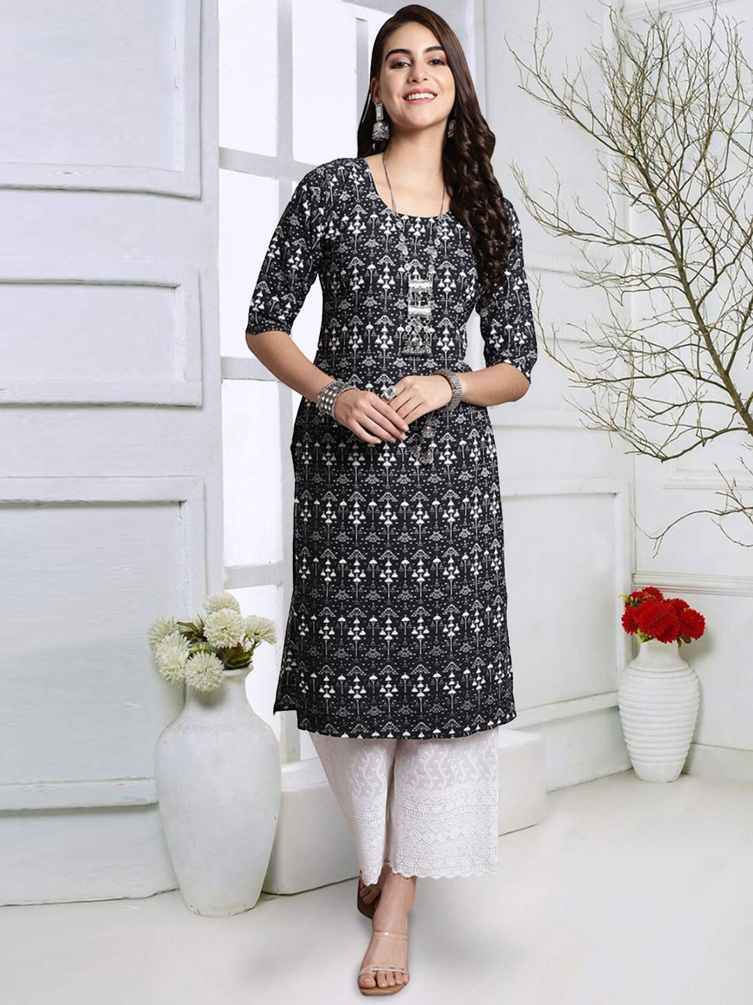 

7Threads Women Geometric Mirror Work Floral Crepe Kurta, Multi