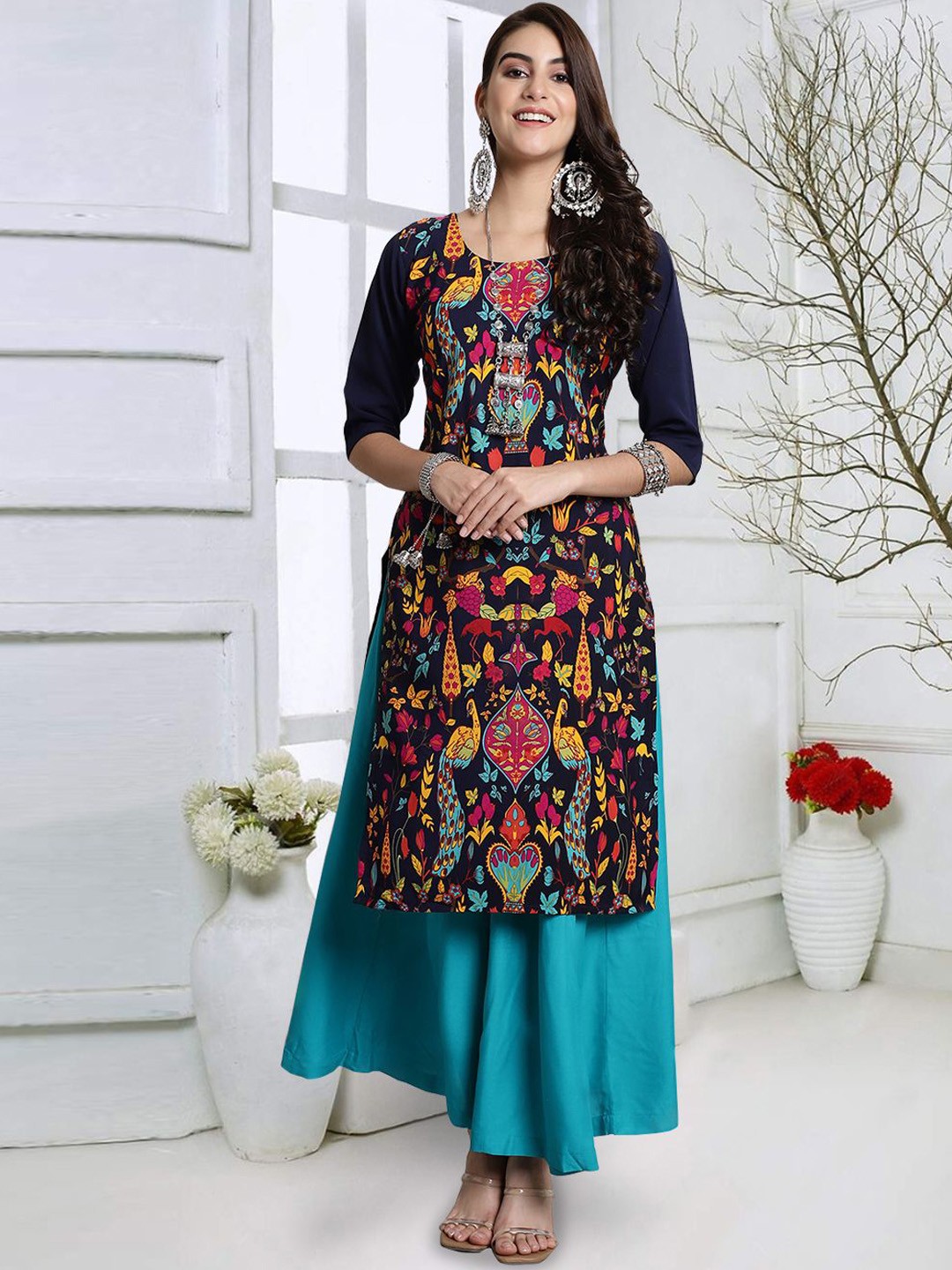 

7Threads Women Embroidered Keyhole Neck Thread Work Floral Crepe Kurta, Multi