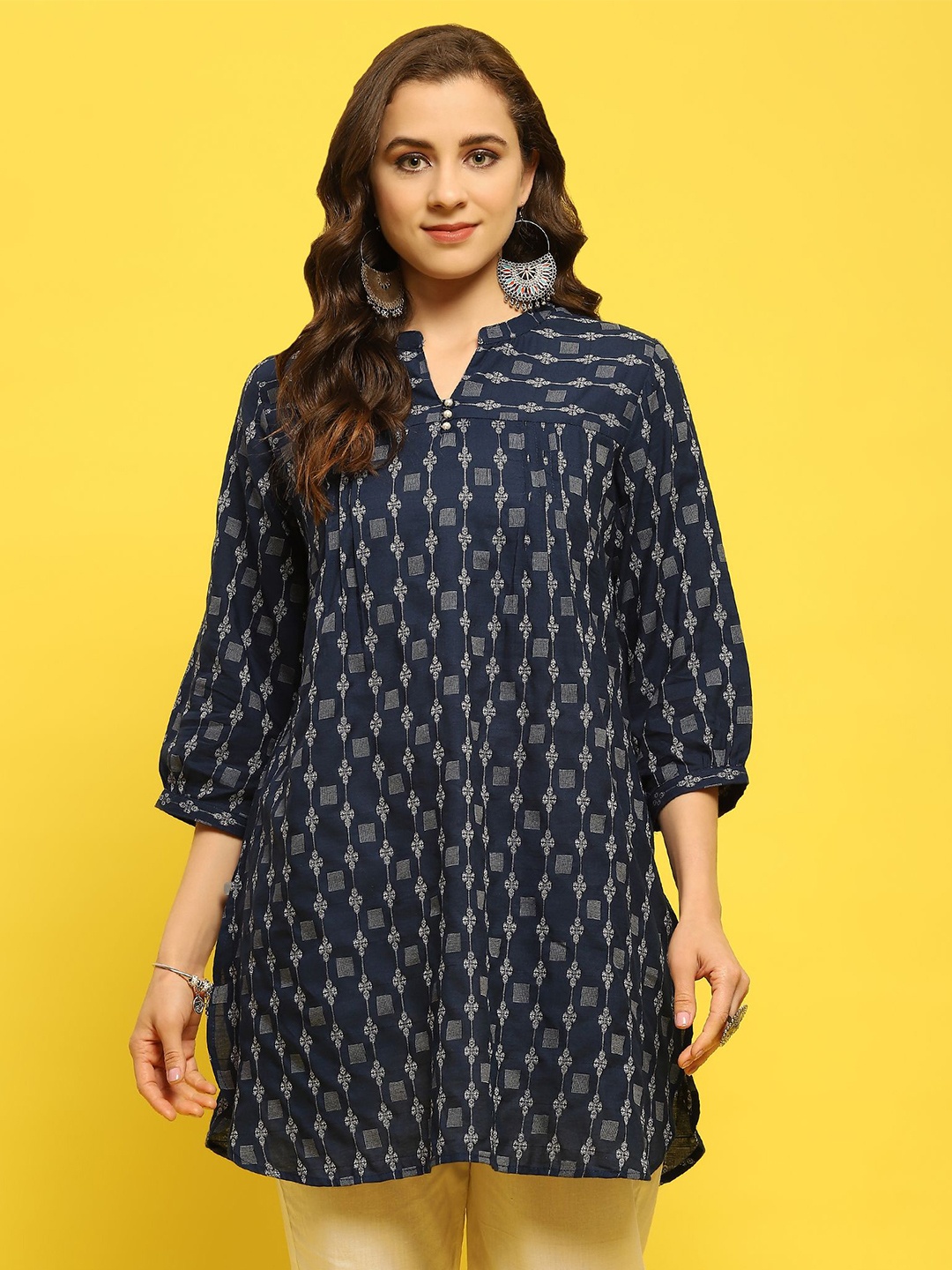 

Shree Ethnic Motifs Dyed Pure Cotton Kurti, Navy blue