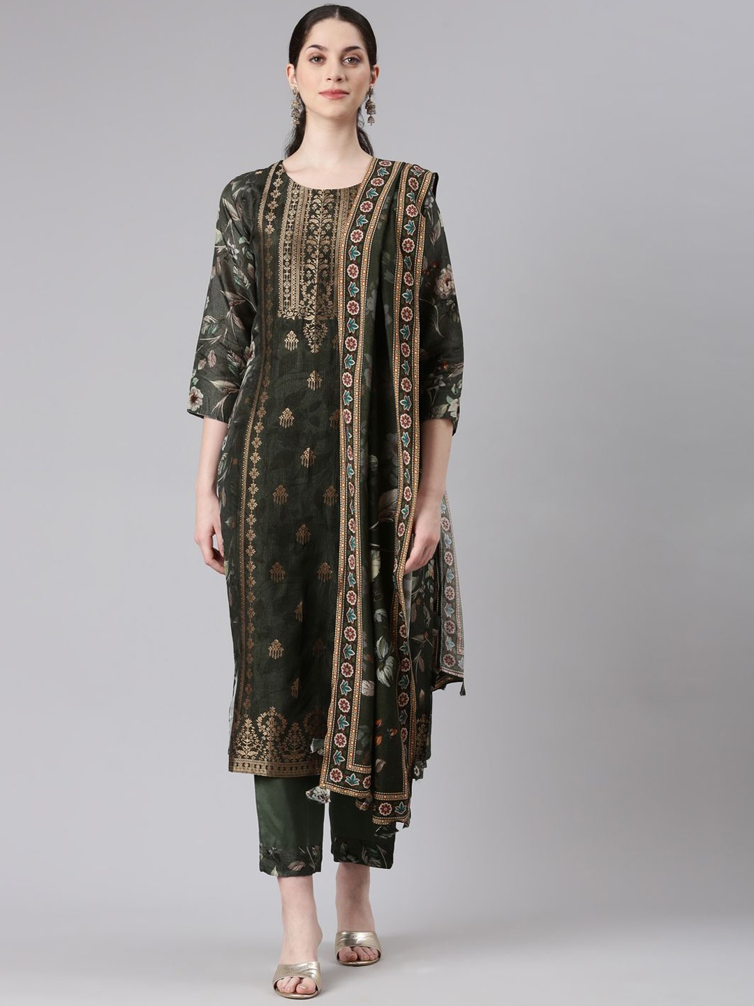 

Neerus Floral Printed Pure Silk Straight Kurta with Trousers & With Dupatta, Green