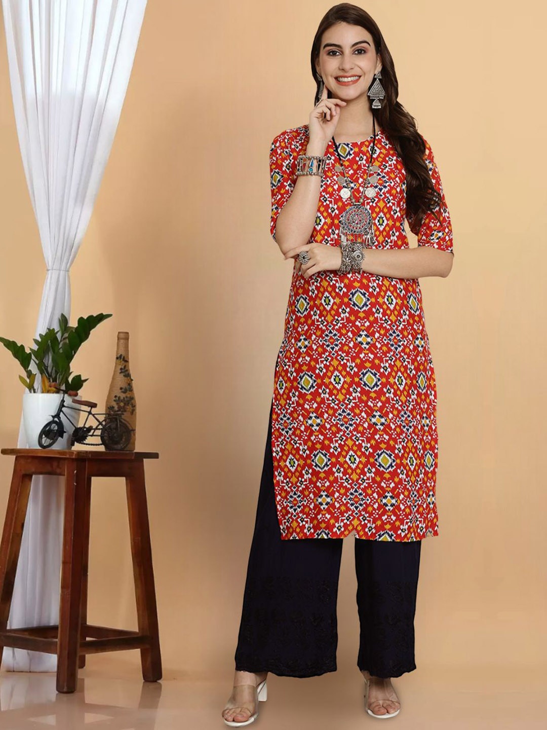 

7Threads Women Geometric Printed Thread Work Floral Crepe Kurta, Multi