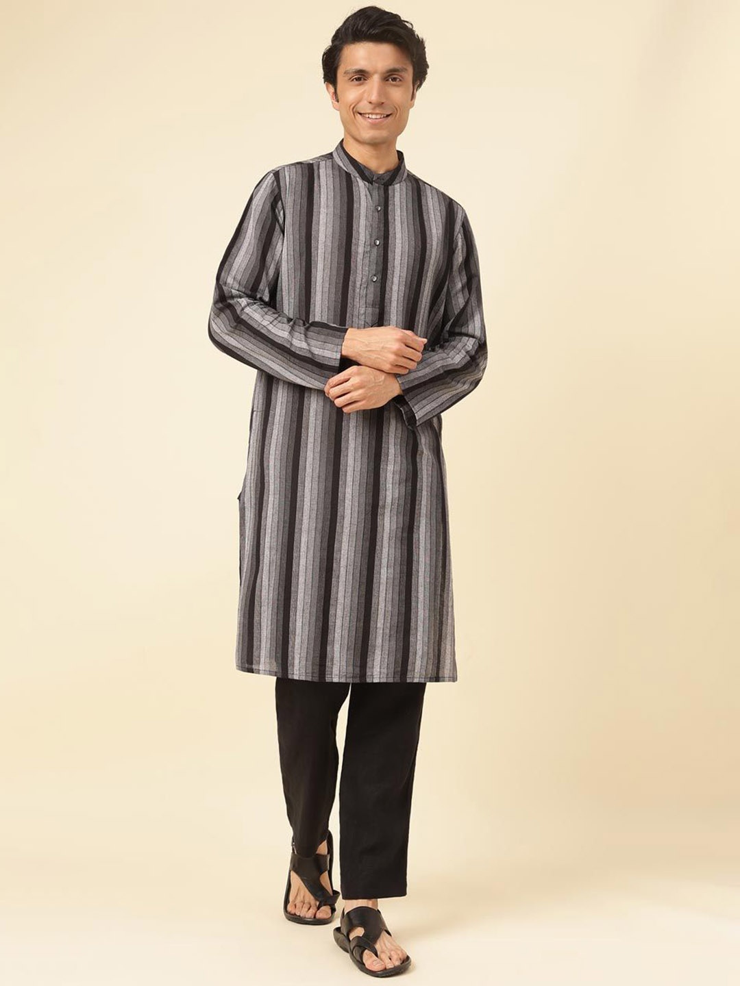 

Fabindia Striped Mandarin Collar Cotton Straight Kurta, Black