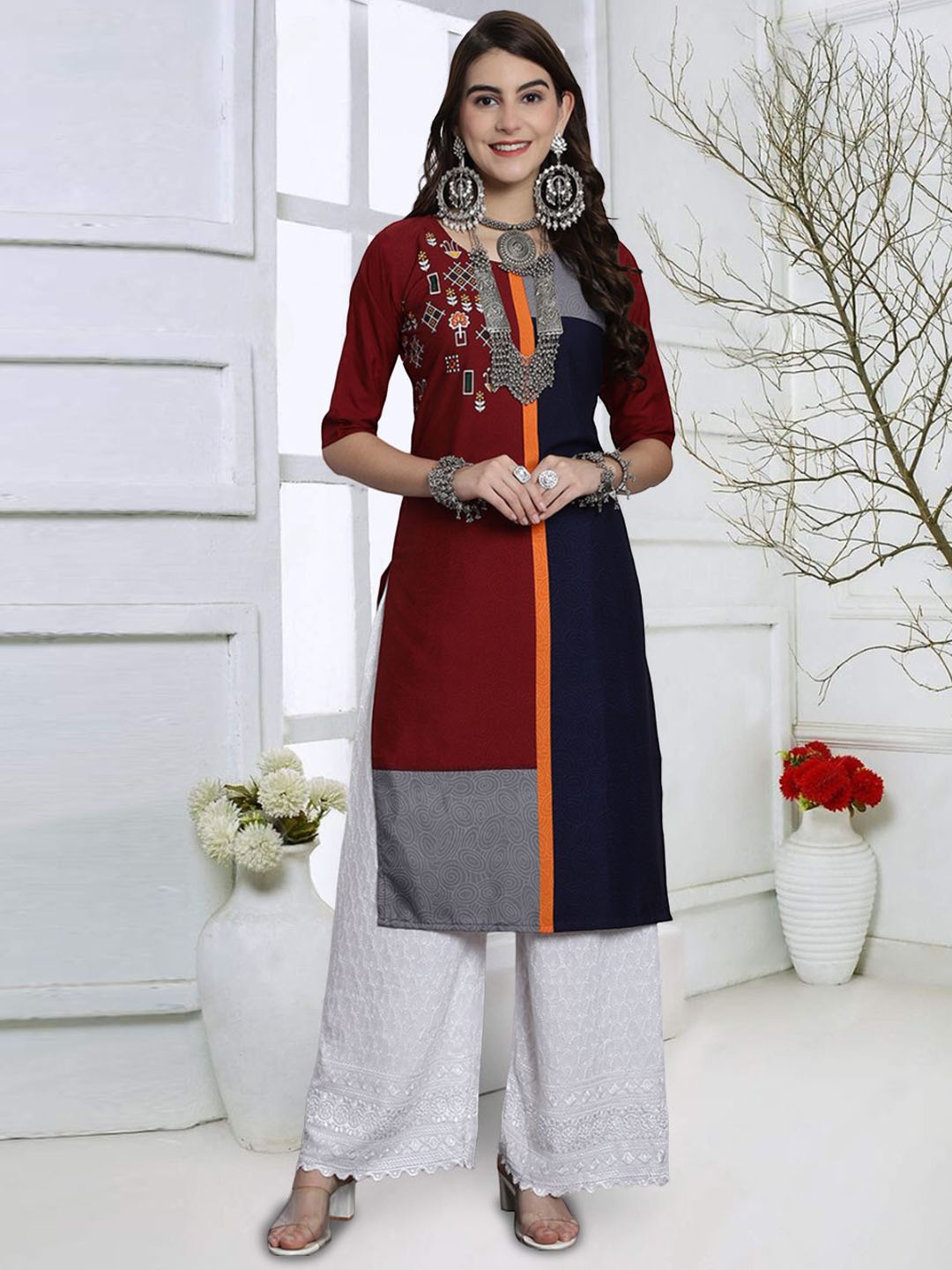 

7Threads Geometric Printed Crepe Straight Kurta, Maroon