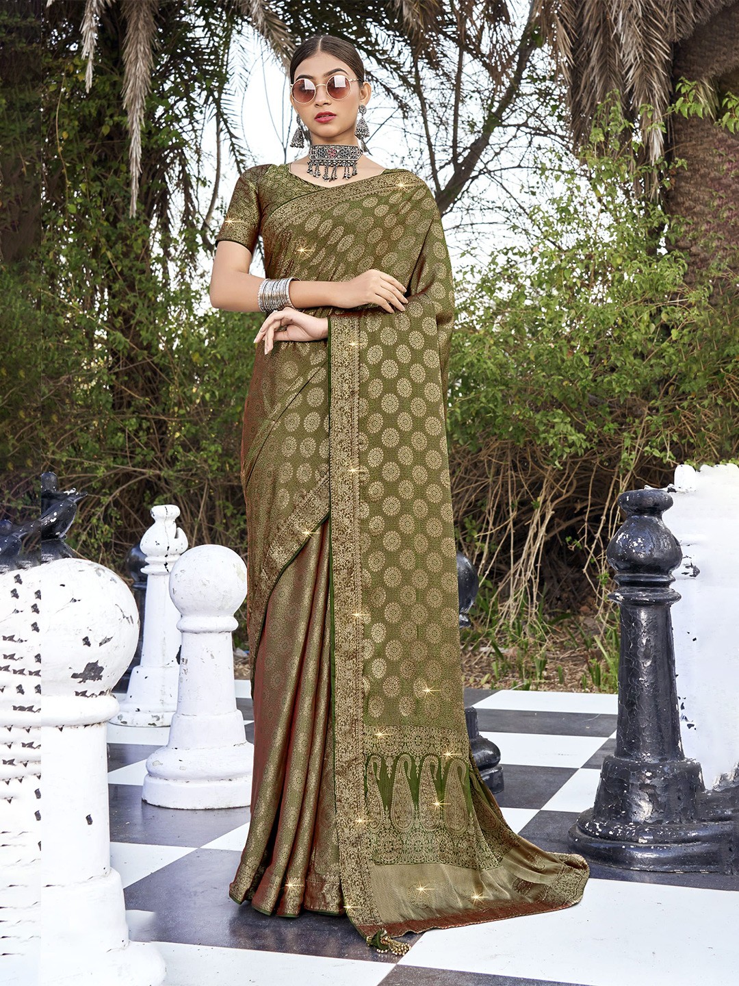 

NIRMAL CREATION Woven Design Zari Pure Silk Saree, Green