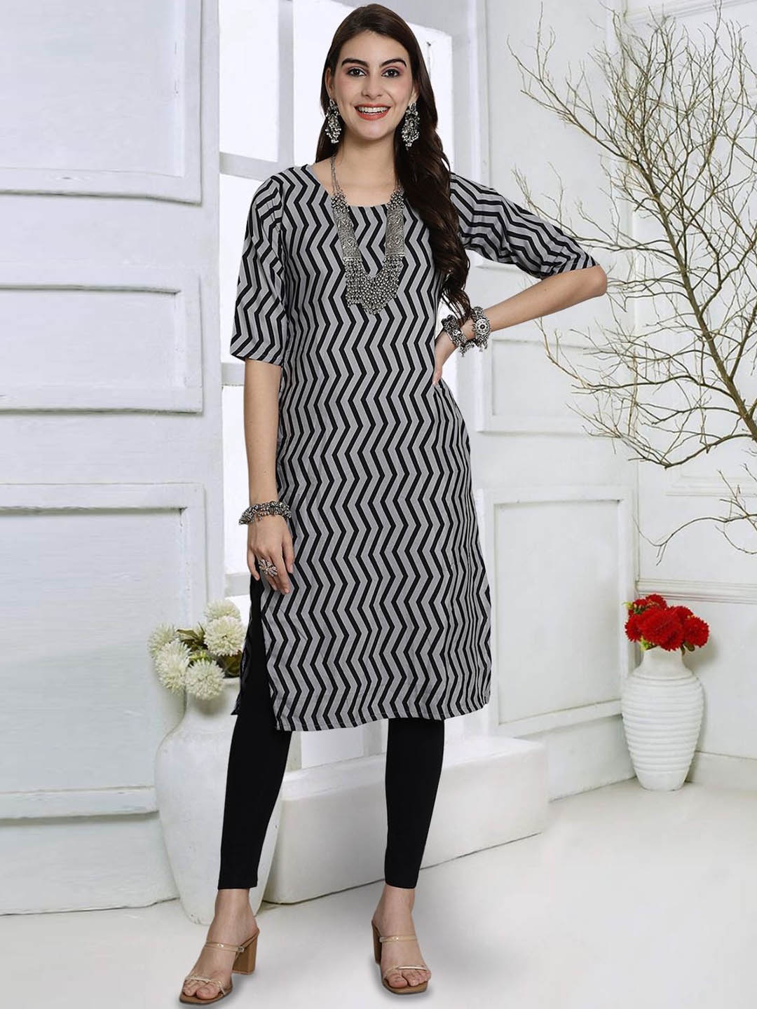 

7Threads Chevron Printed Straight Kurta, Black