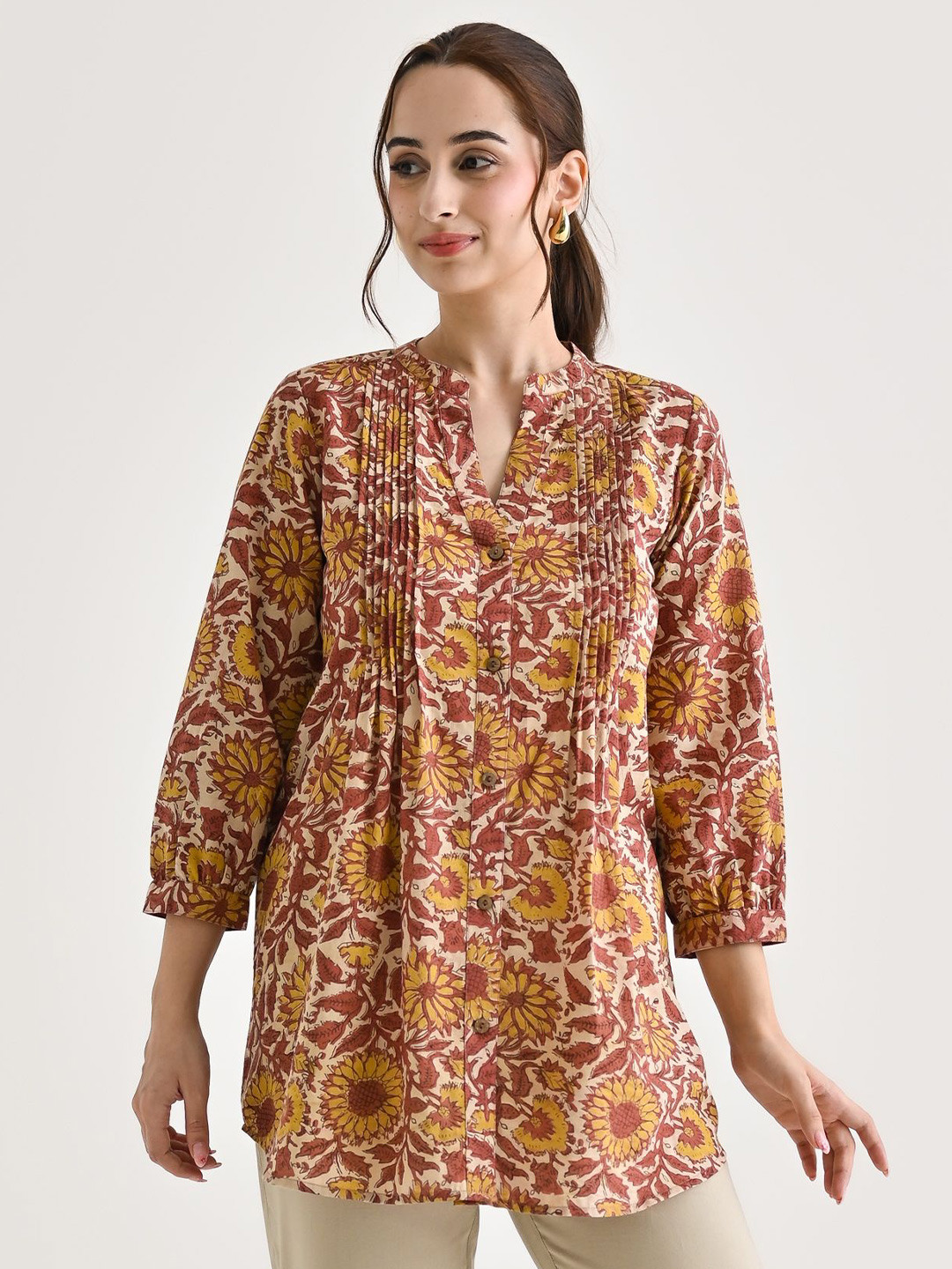 

Rustorange Floral Printed Pure Cotton Kurti, Beige