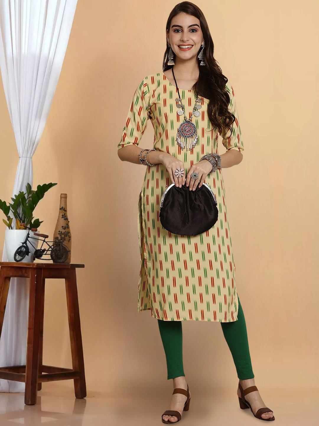 

7Threads Geometric Printed Round Neck Straight Kurta, Yellow